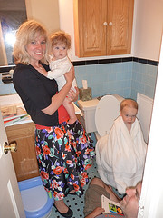 Lil Lou at dinner with Allyson and Oliver were small. 